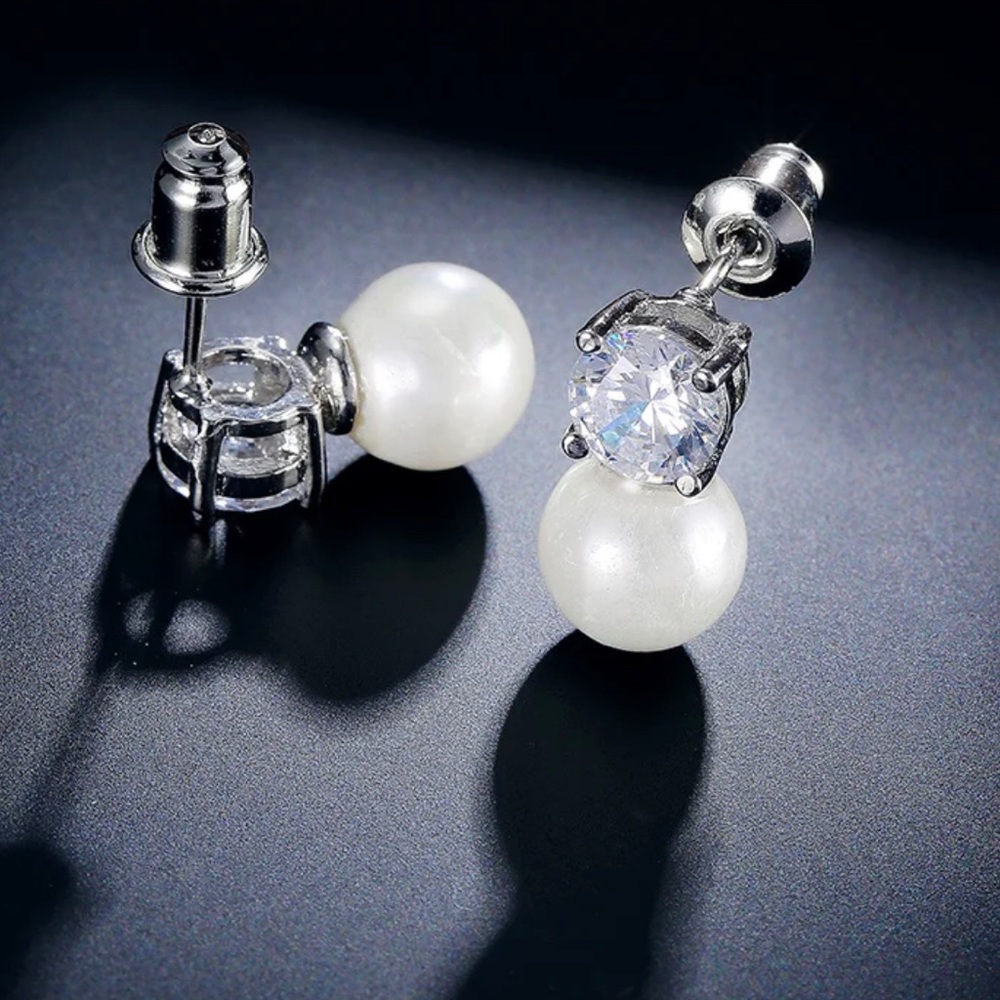 Pearl Stud Earrings Necklace Set for Women - Picture 3 of 5